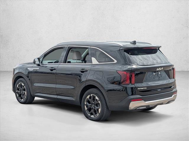 Used 2024 Kia Sorento S w/ Panoramic Sunroof Package FWD image 7