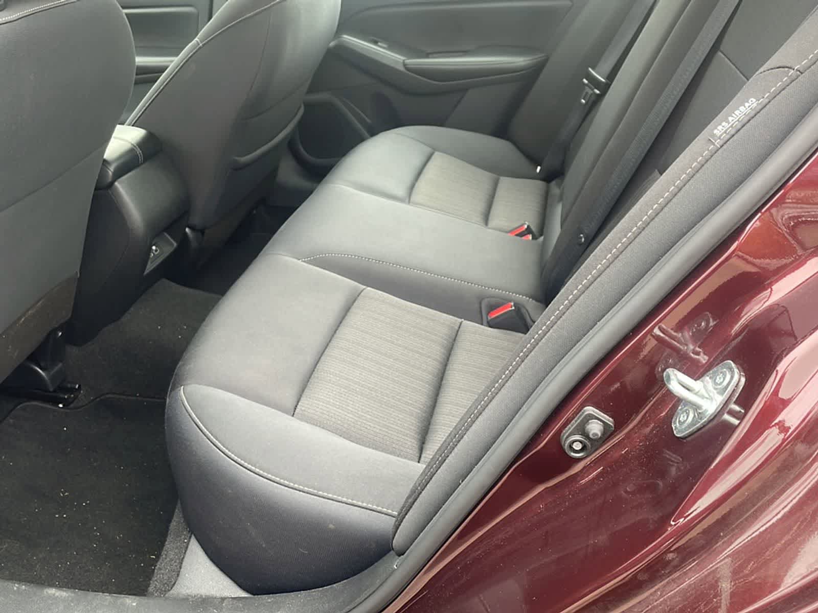 Used 2024 Nissan Altima 2.5 SV FWD image 13