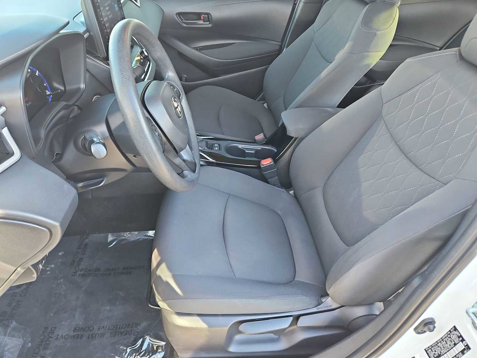 Used 2022 Toyota Corolla LE image 16