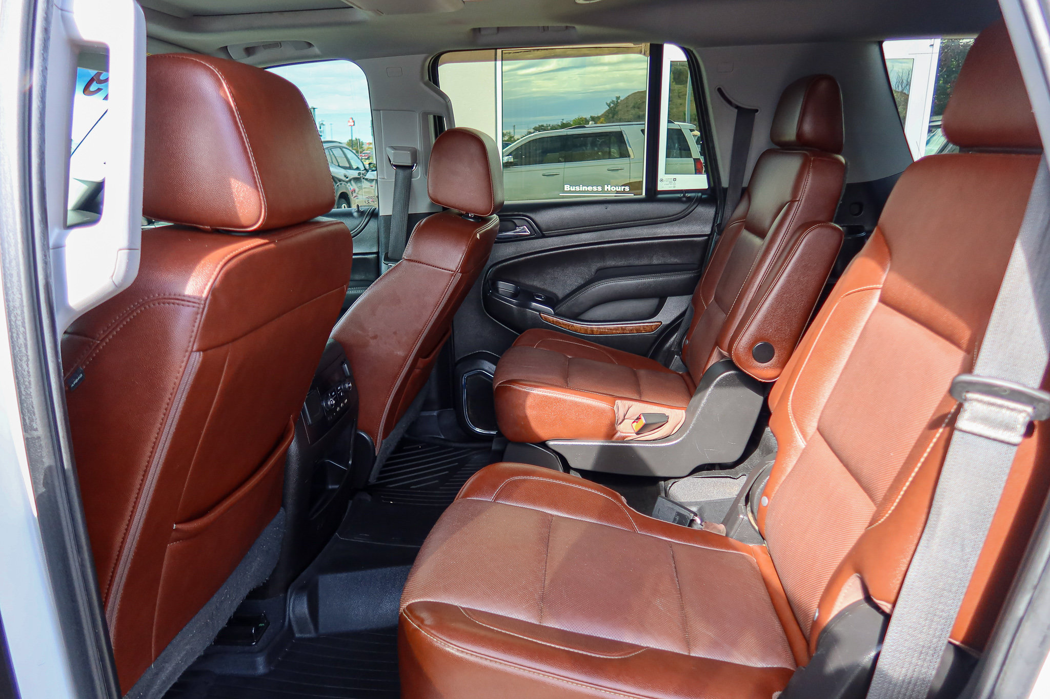 Used 2019 Chevrolet Tahoe Premier w/ Premier Plus Edition AWD/4WD image 14