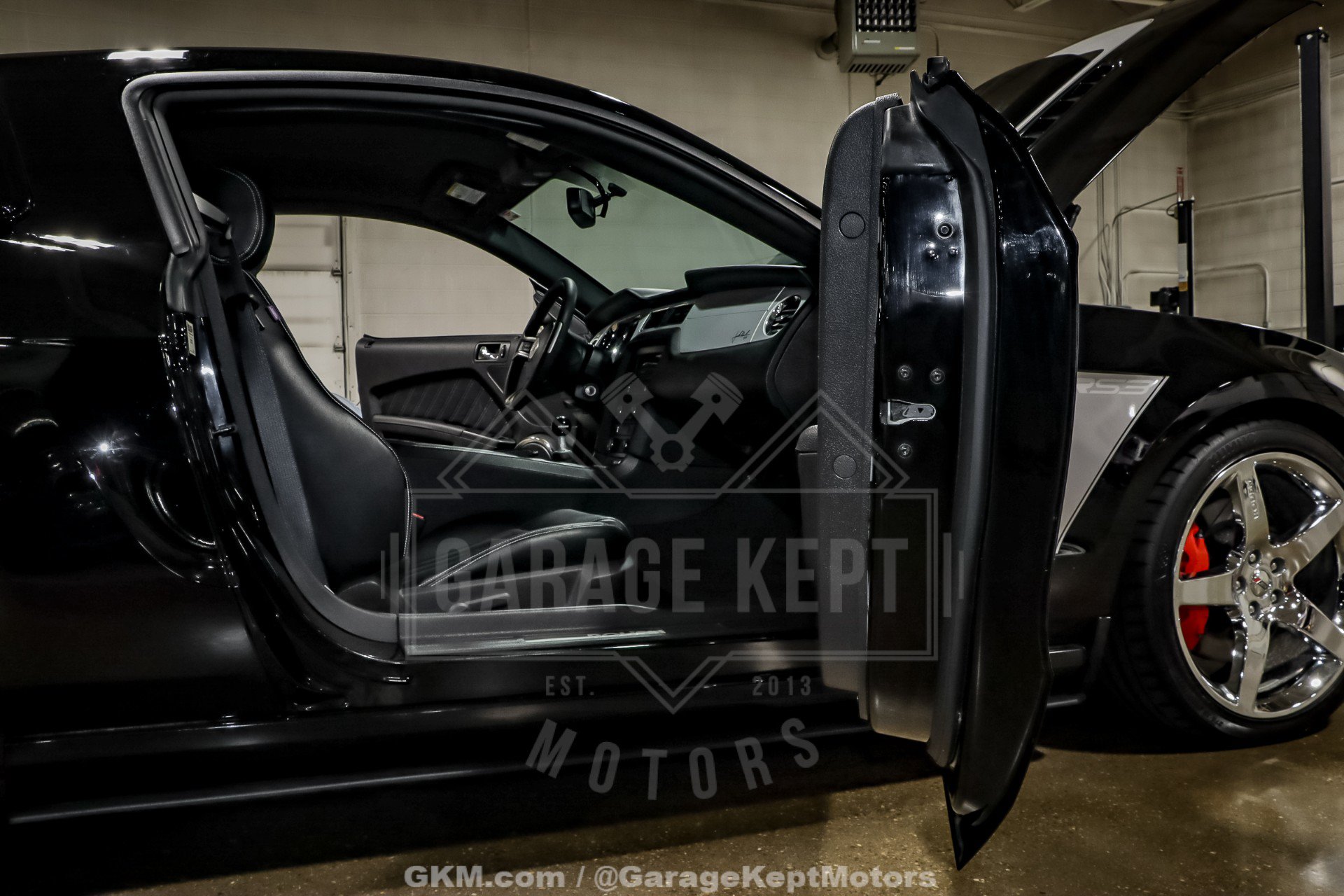 Used 2013 Ford Mustang GT Premium RWD image 72