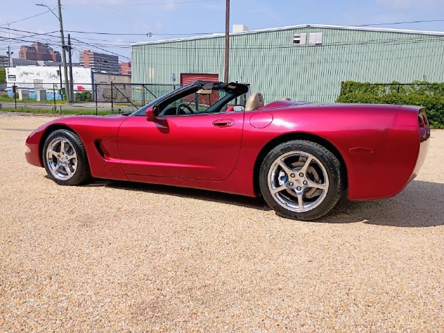 Used 2002 Chevrolet Corvette Convertible w/ Preferred Equipment Group2 RWD image 10