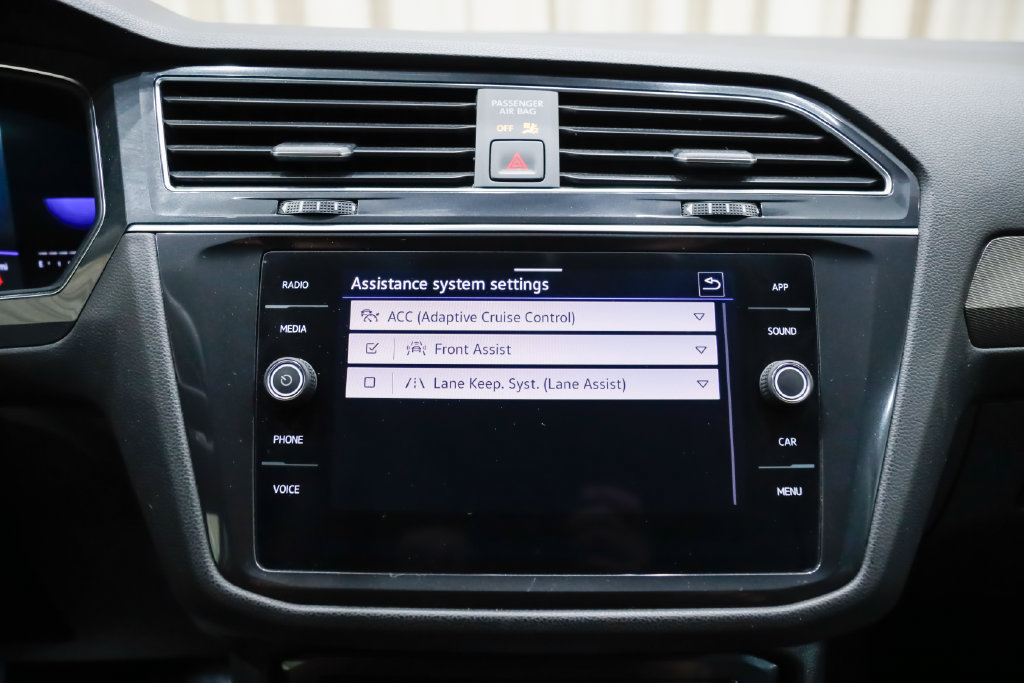 Used 2022 Volkswagen Tiguan SE FWD image 26