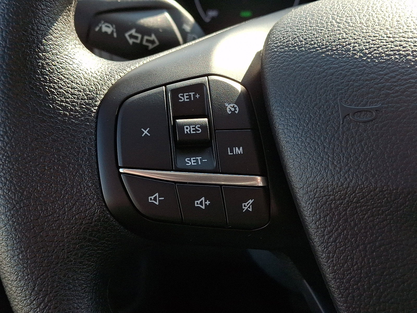 Certified 2024 Ford E-Transit Low Roof image 28