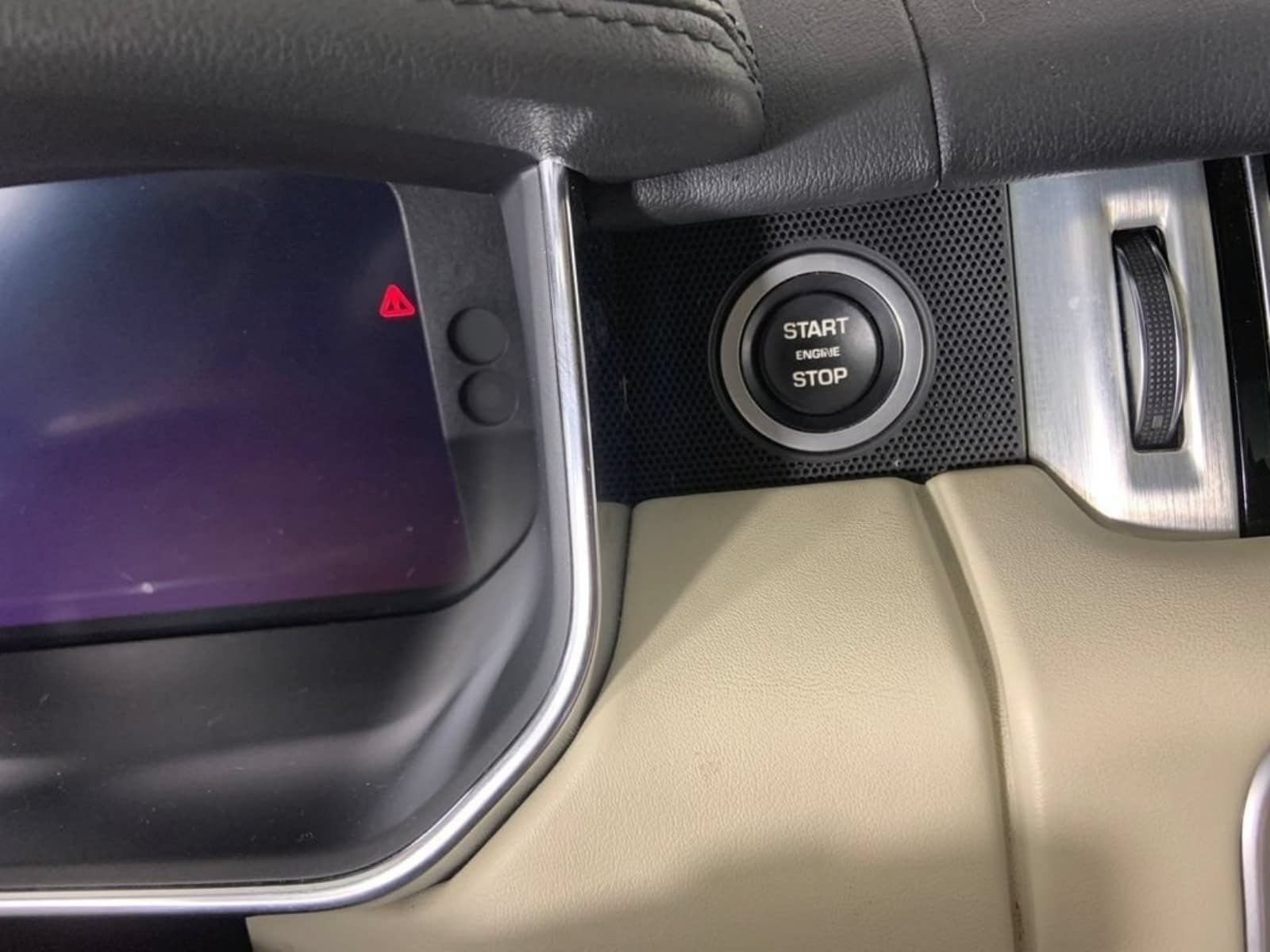 Used 2019 Land Rover Range Rover HSE AWD/4WD image 29