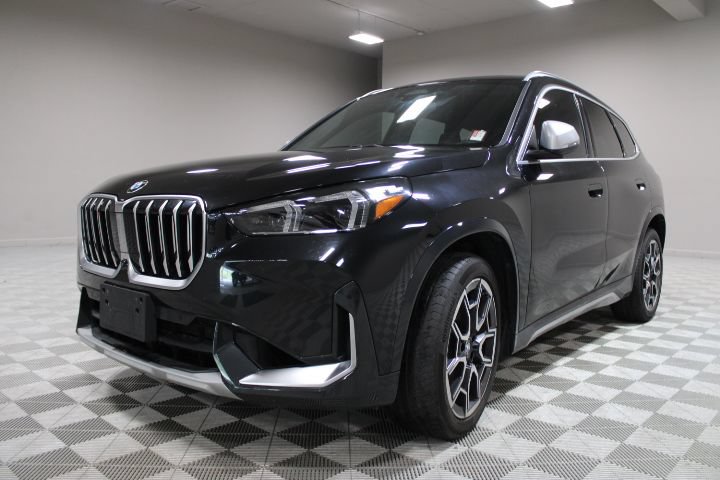 Used 2024 BMW X1 xDrive28i AWD/4WD image 3
