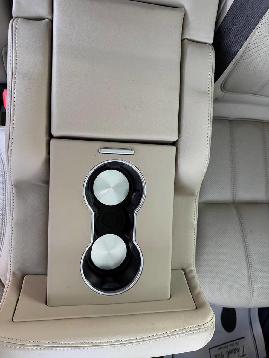 Used 2016 Land Rover Range Rover Sport HSE image 39