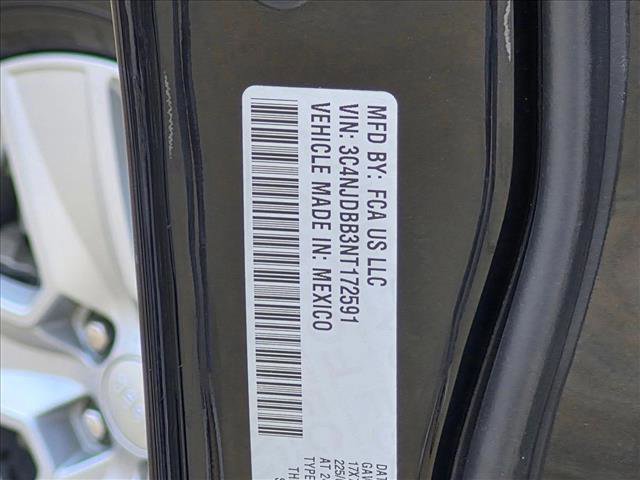 Used 2022 Jeep Compass Latitude AWD/4WD image 22