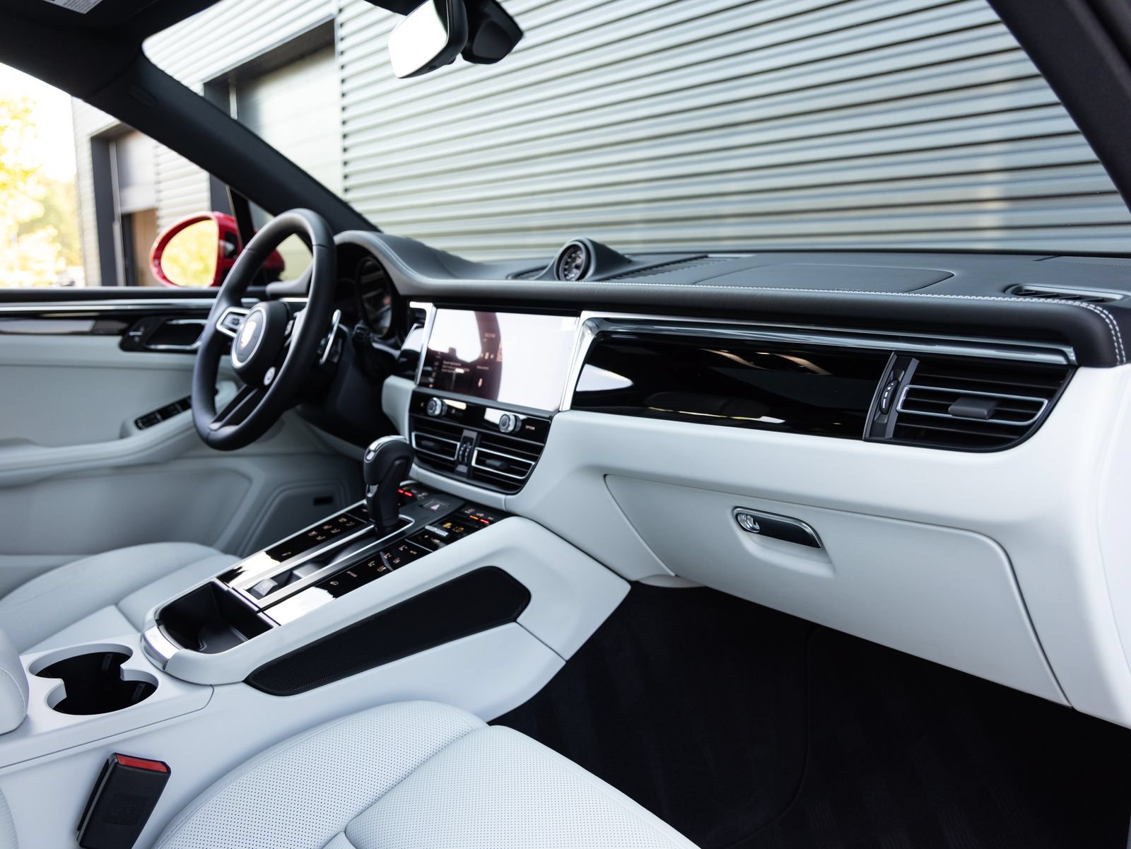 New 2026 Porsche Macan S AWD/4WD image 36