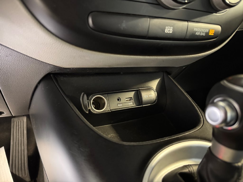 Used 2016 Kia Soul FWD image 30