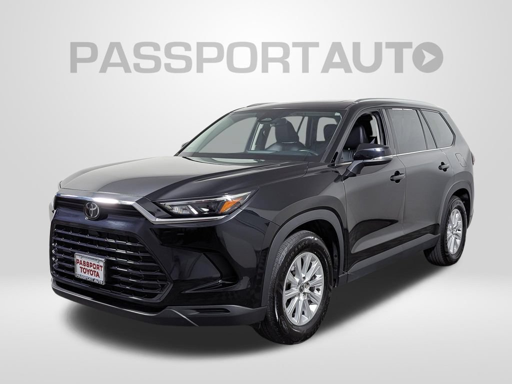 Used 2025 Toyota Grand Highlander AWD image 1