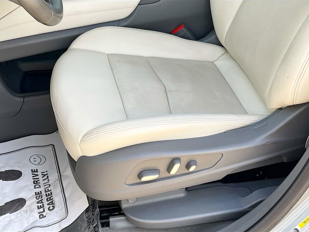 Certified 2023 Cadillac XT5 Premium Luxury image 14