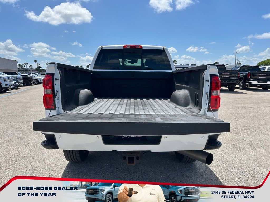 Used 2015 GMC Sierra 2500 Denali w/ Duramax Plus Package AWD/4WD image 16