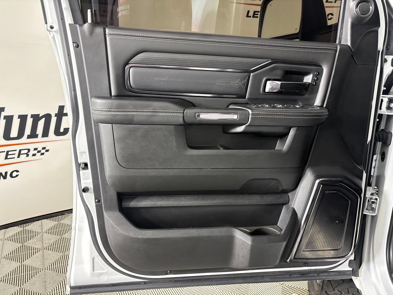 Used 2024 RAM 2500 Limited AWD/4WD image 7