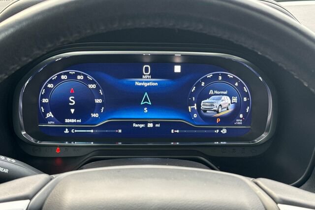 Used 2022 Chevrolet Tahoe Z71 w/ Luxury Package image 22