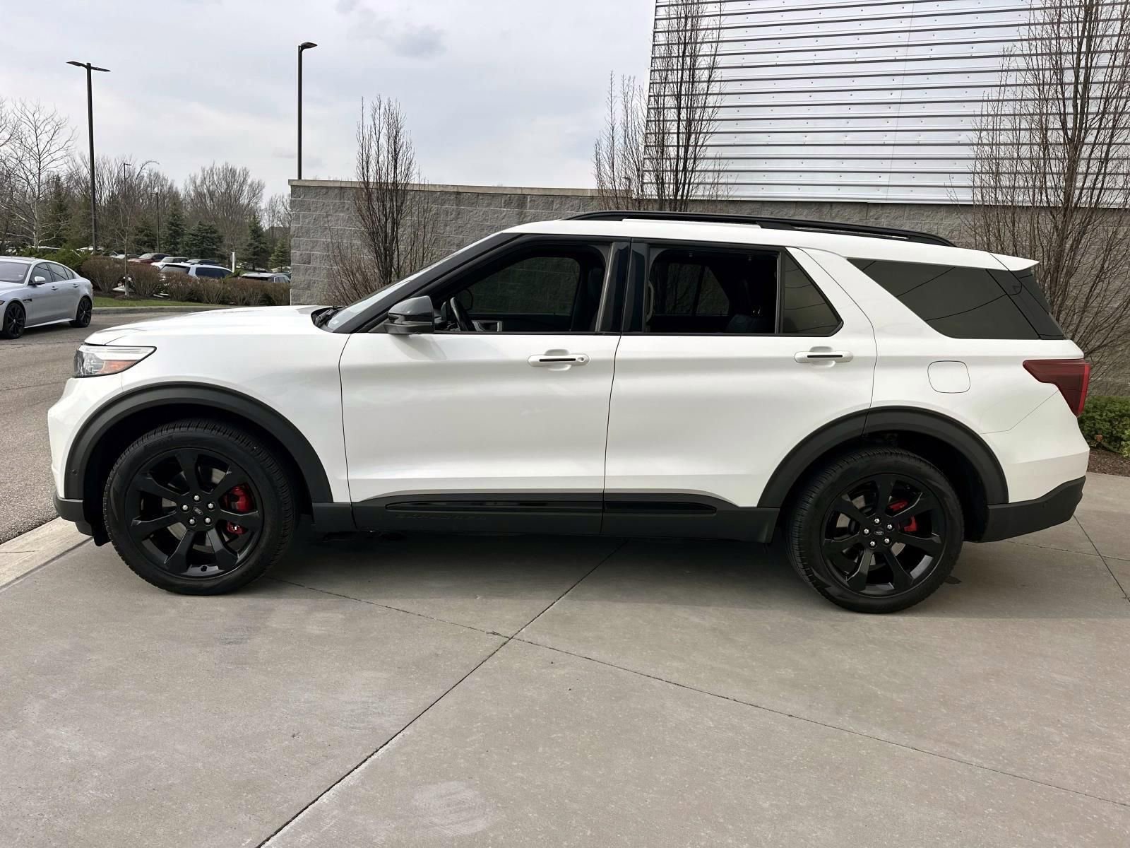 Used 2020 Ford Explorer ST w/ ST High-Performance Pack image 8