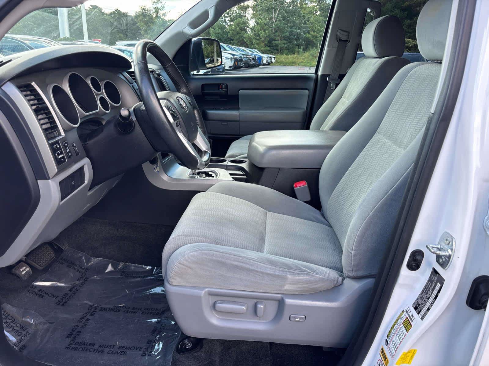 Used 2016 Toyota Sequoia SR5 AWD/4WD image 11