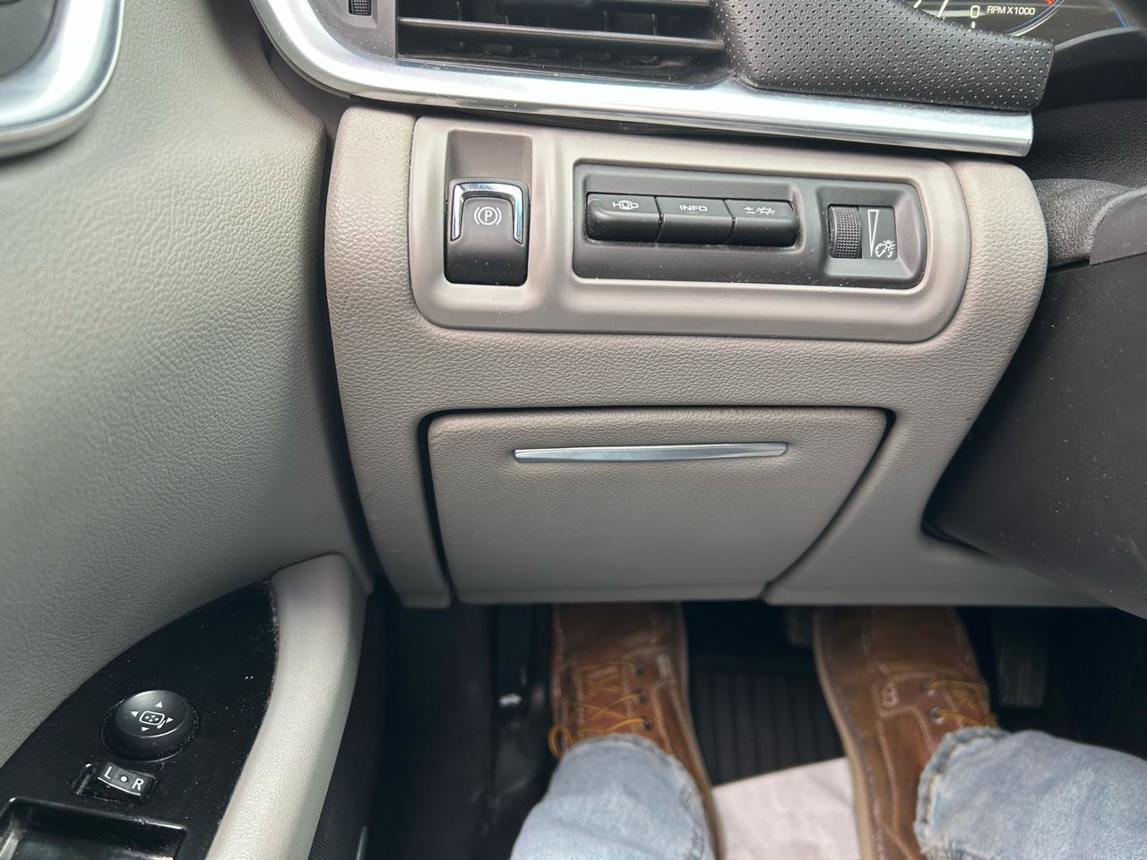 Used 2014 Cadillac XTS Premium w/ Driver Assist Package image 24