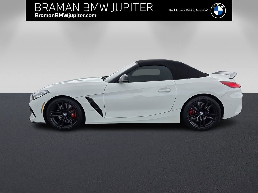 Certified 2022 BMW Z4 M40i w/ Premium Package image 8