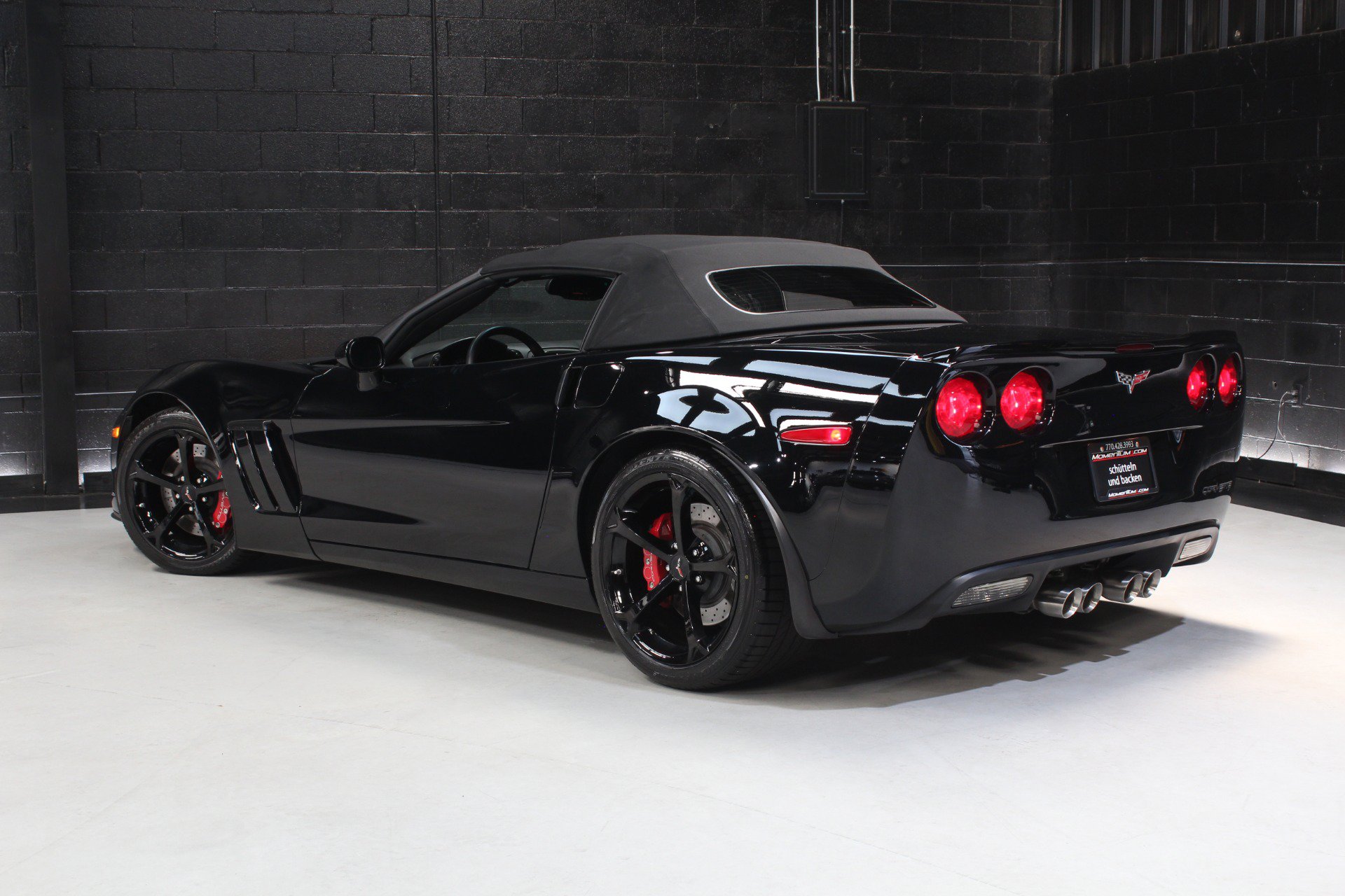 Used 2013 Chevrolet Corvette Grand Sport w/ 3LT Preferred Equipment Group RWD image 17