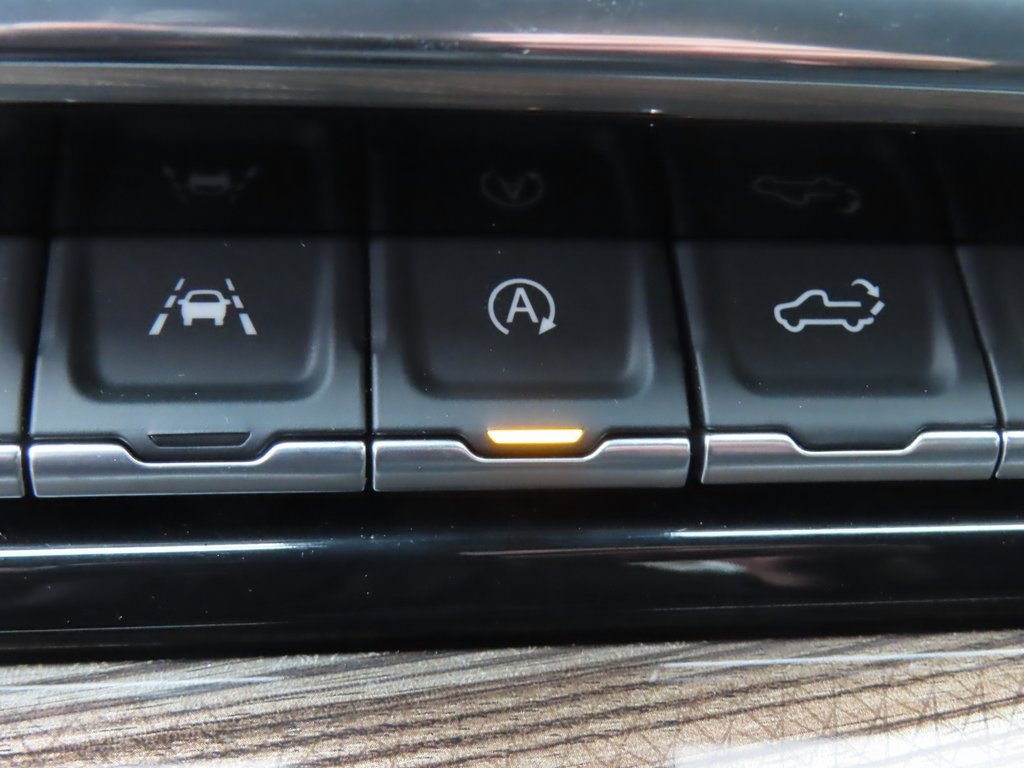 Certified 2025 Chevrolet Silverado 1500 LT image 9