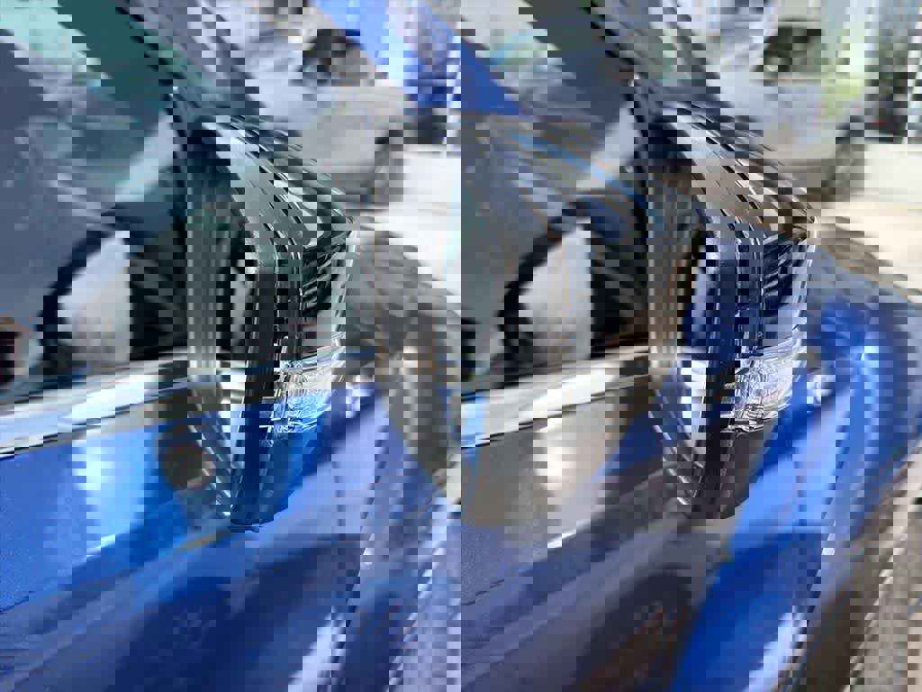 Used 2014 Volkswagen Beetle R-Line image 11