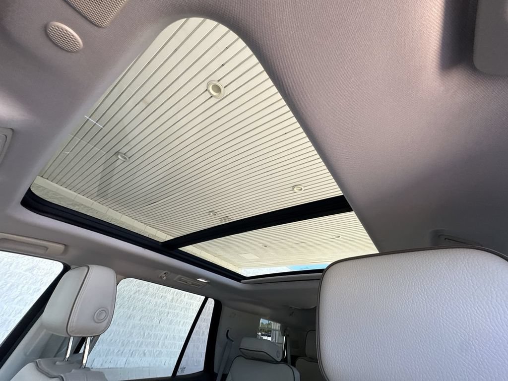 Certified 2021 GMC Yukon Denali w/ Denali Premium Package AWD/4WD image 19