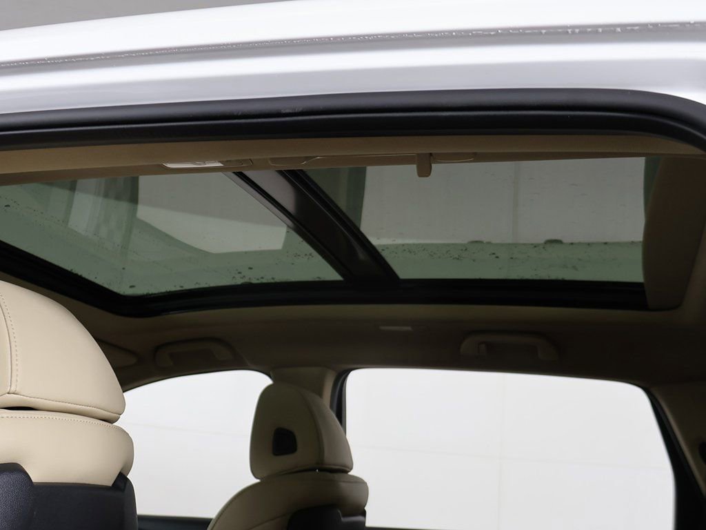 Used 2023 Acura MDX SH-AWD image 17