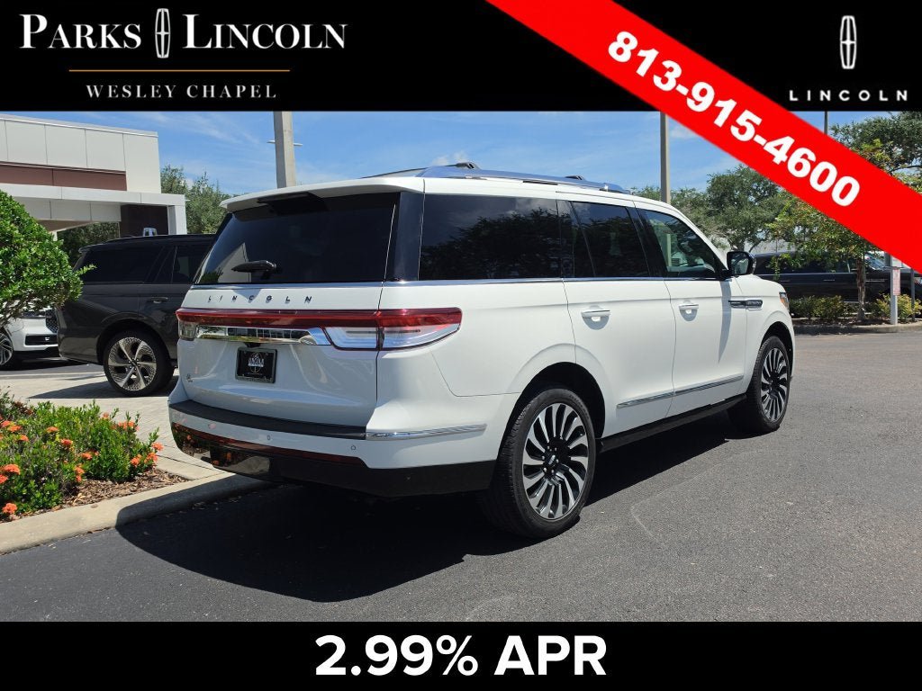 Certified 2024 Lincoln Navigator Black Label AWD/4WD image 4