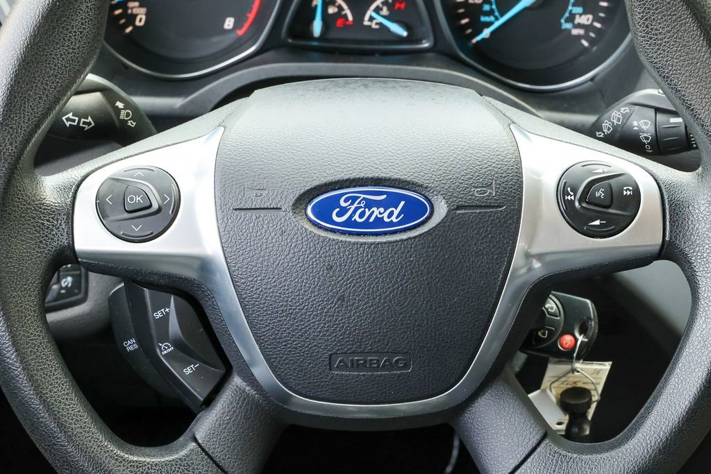 Used 2016 Ford Escape SE w/ Equipment Group 201A image 9