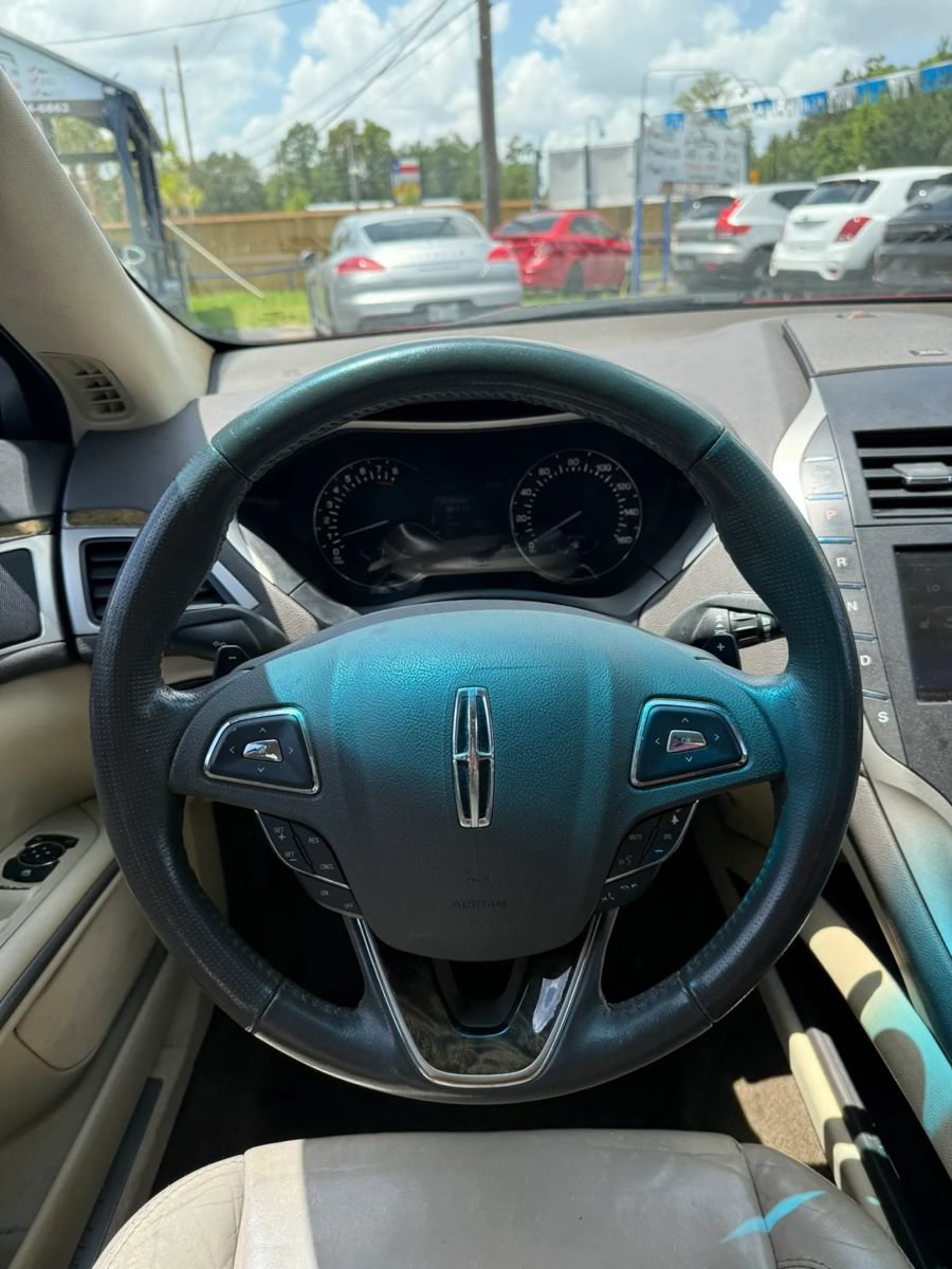 Used 2013 Lincoln MKZ AWD image 16
