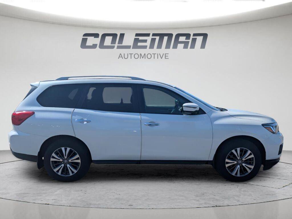 Used 2017 Nissan Pathfinder SV w/ SV Tech Package AWD/4WD image 18