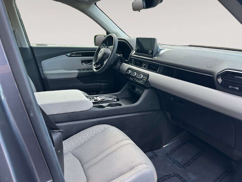 Used 2024 Honda Pilot LX image 15