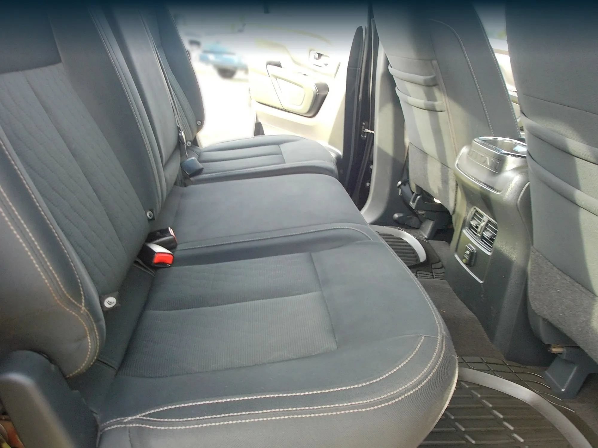 Used 2018 Nissan Titan SV w/ SV Convenience Package AWD/4WD image 34