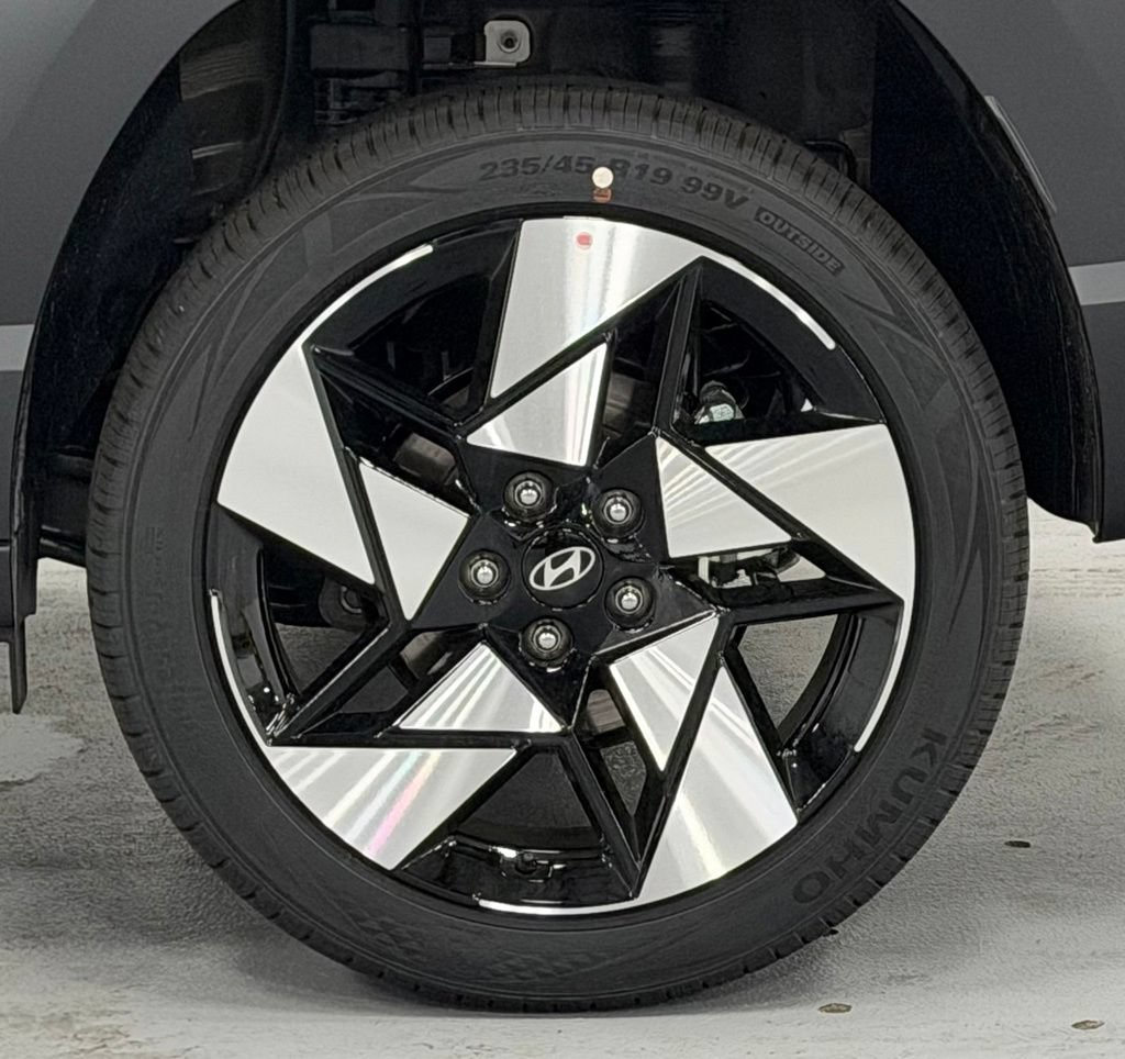 New 2026 Hyundai Kona Limited AWD/4WD image 7