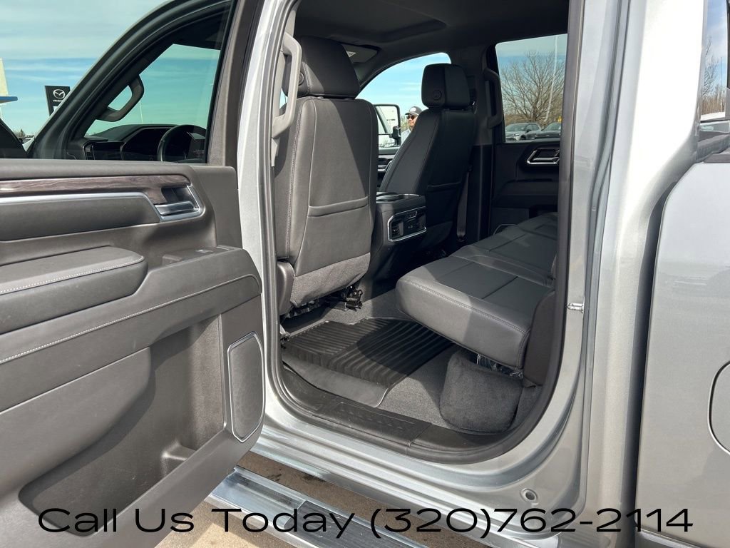 Certified 2025 Chevrolet Silverado 3500 LTZ w/ LTZ Convenience Package image 30