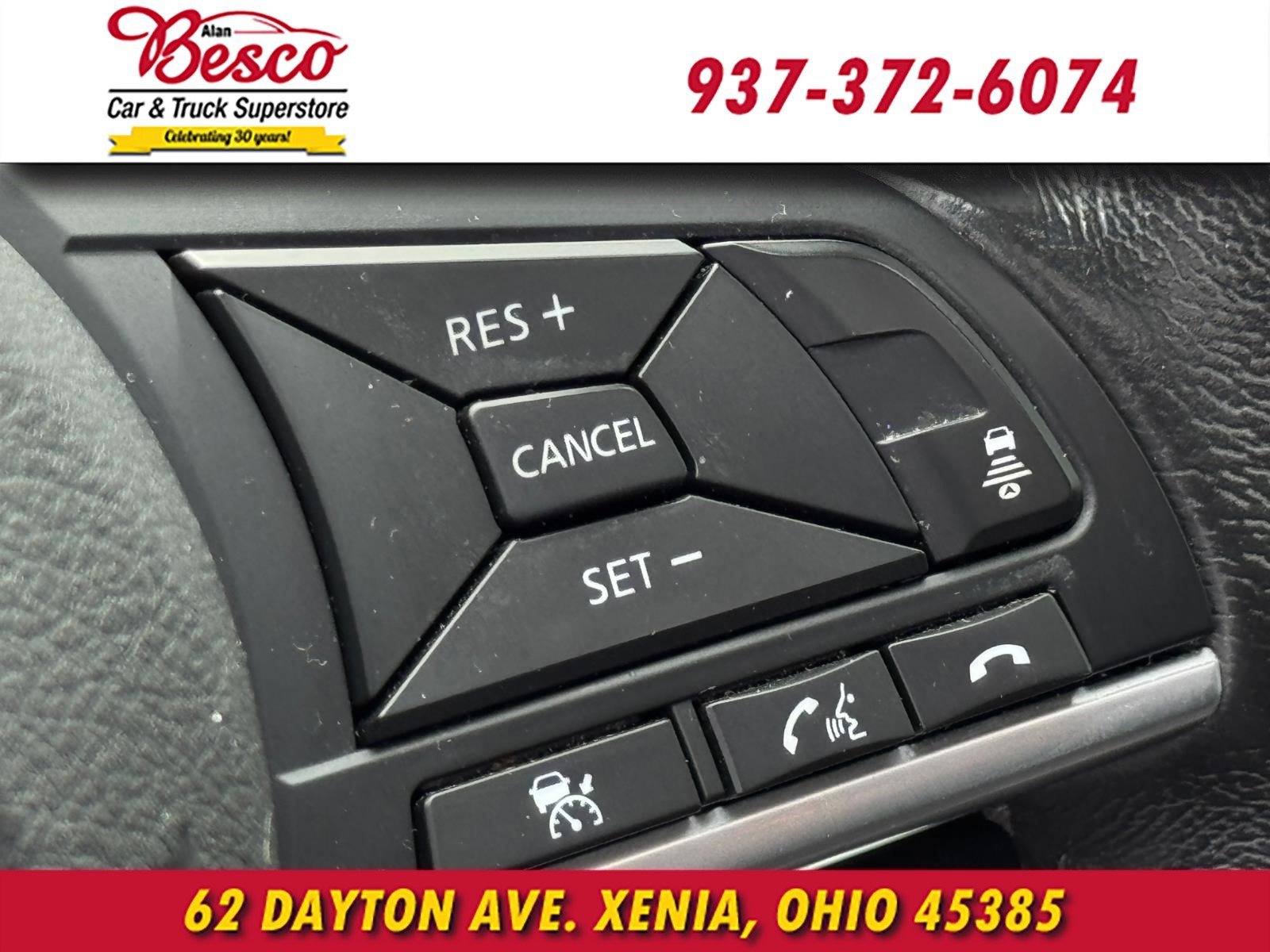 Used 2018 Nissan Rogue Sport SL w/ SL Premium Package image 12