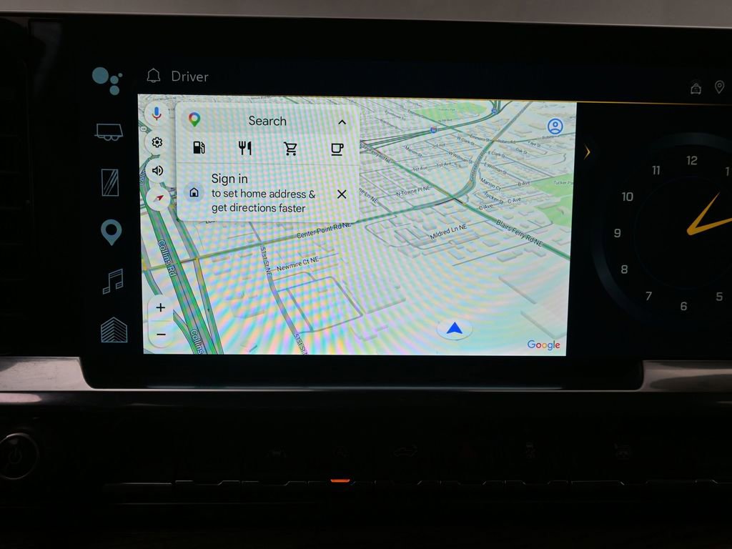 Used 2025 Chevrolet Silverado 1500 LT w/ Leather Package AWD/4WD image 16