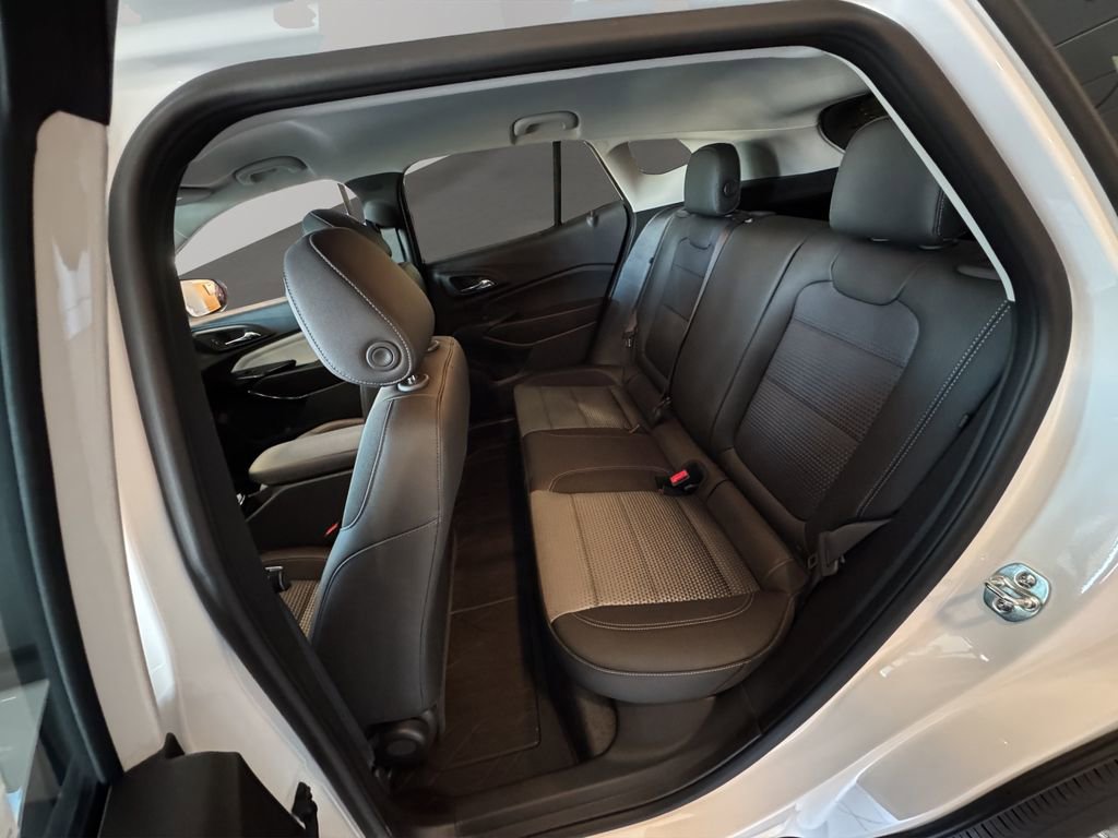 New 2025 Chevrolet Trax LT w/ Driver Confidence Package image 9