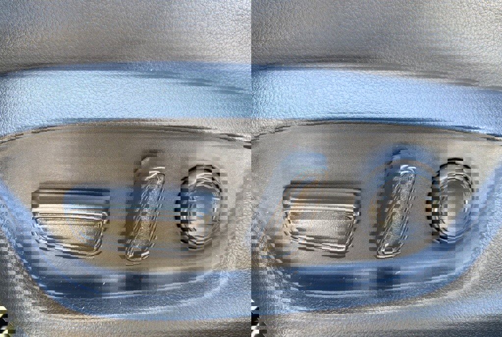 Used 2024 Toyota Camry SE image 8