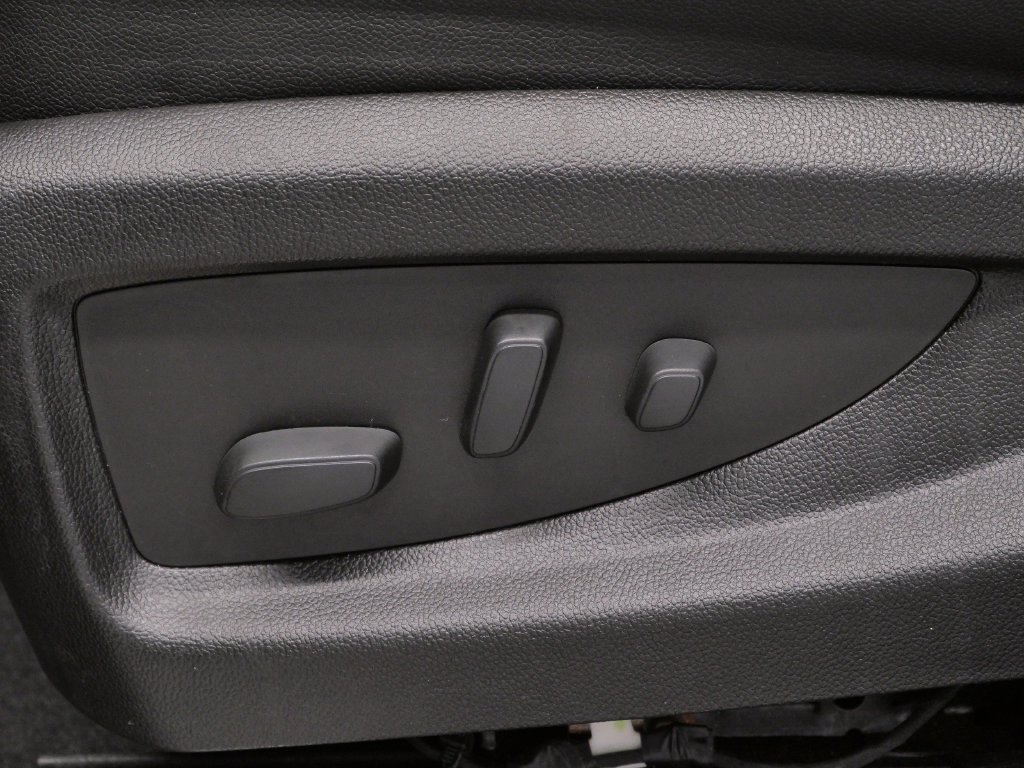 Used 2019 GMC Yukon SLT AWD/4WD image 21