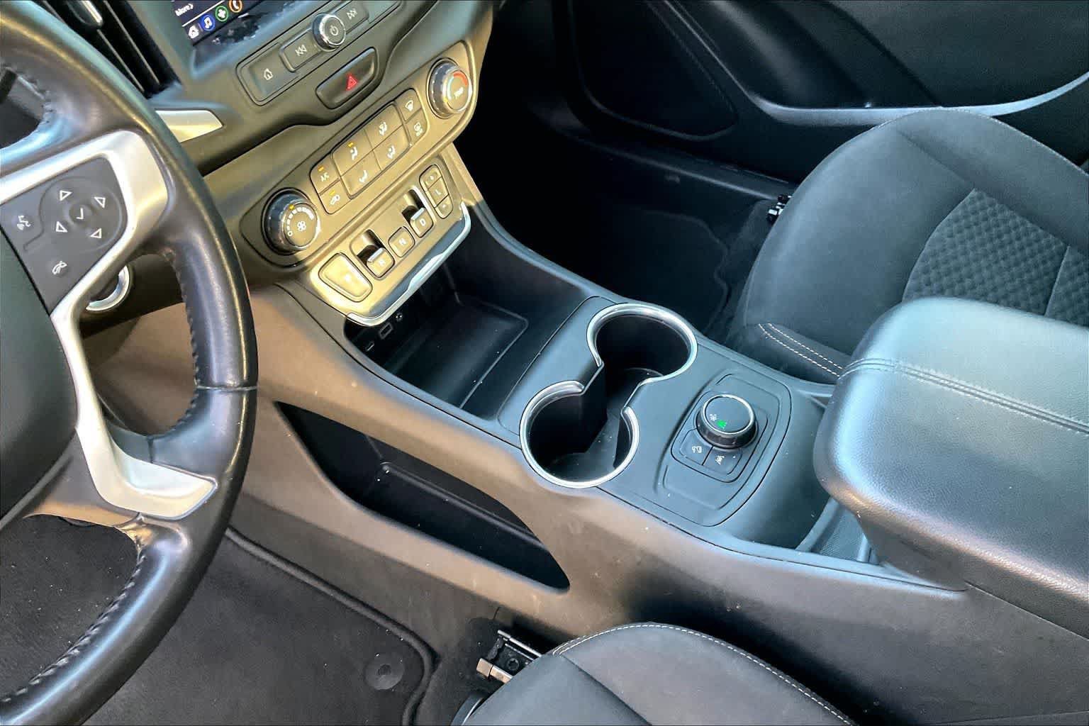 Used 2021 GMC Terrain SLE w/ Elevation Edition FWD image 15