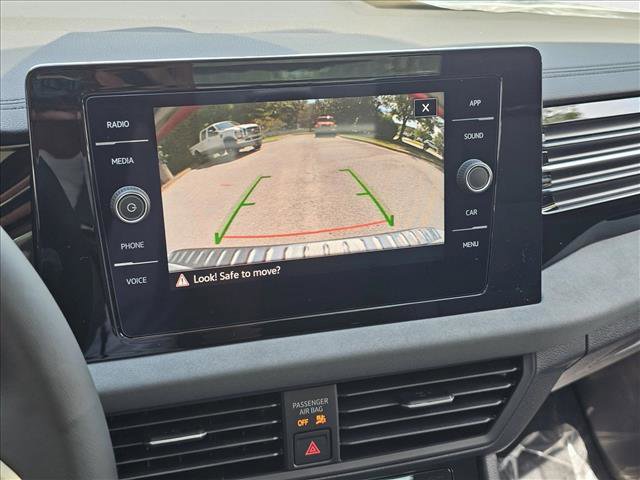 New 2025 Volkswagen Jetta SE FWD image 13