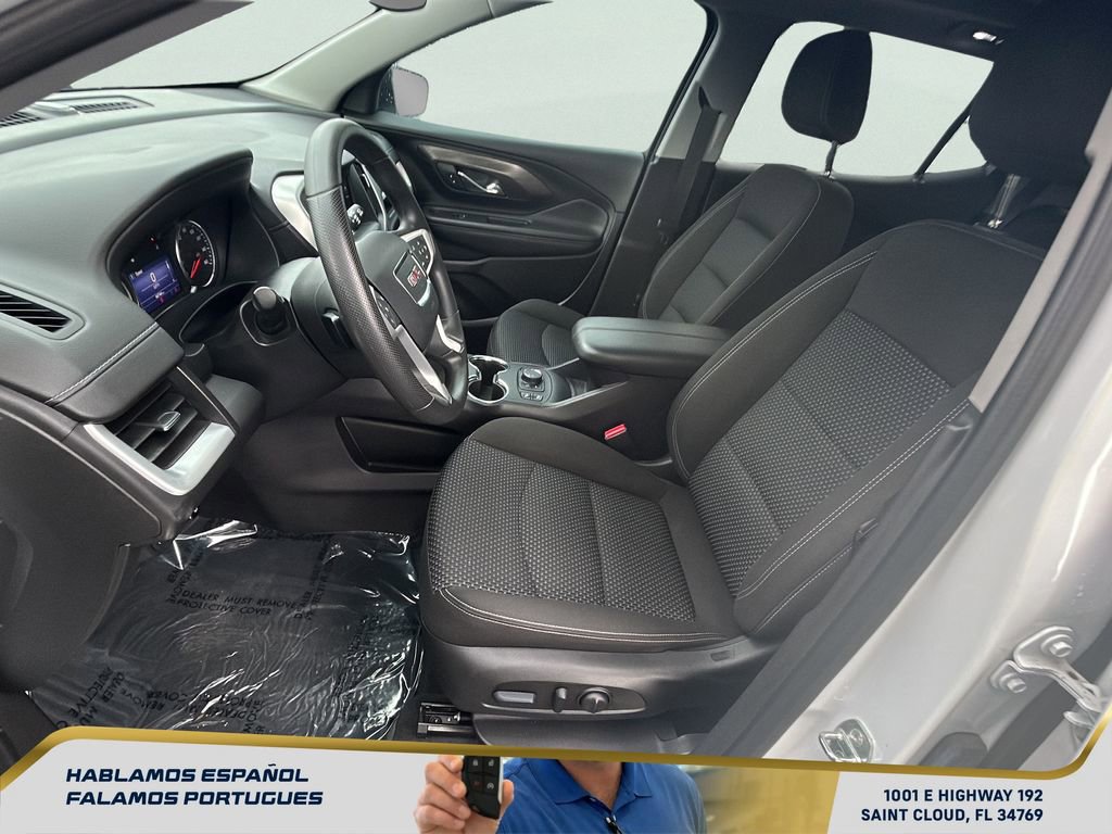 Used 2023 GMC Terrain SLE w/ Driver Convenience Package image 14