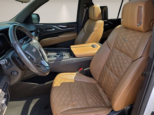 Used 2021 Cadillac Escalade Sport w/ Driver Assist Tech Package AWD/4WD image 17