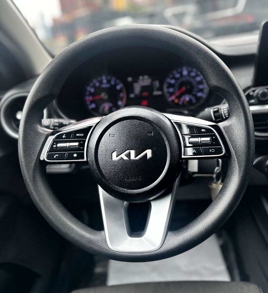 Used 2024 Kia Forte LXS FWD image 12