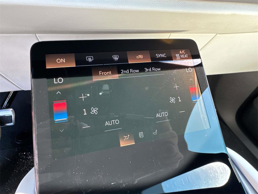 New 2026 Cadillac Vistiq Sport image 14