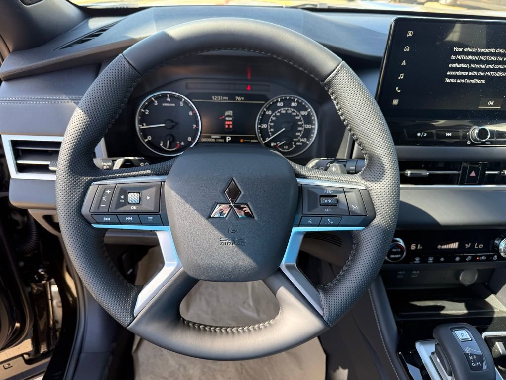 New 2026 Mitsubishi Outlander LE image 31