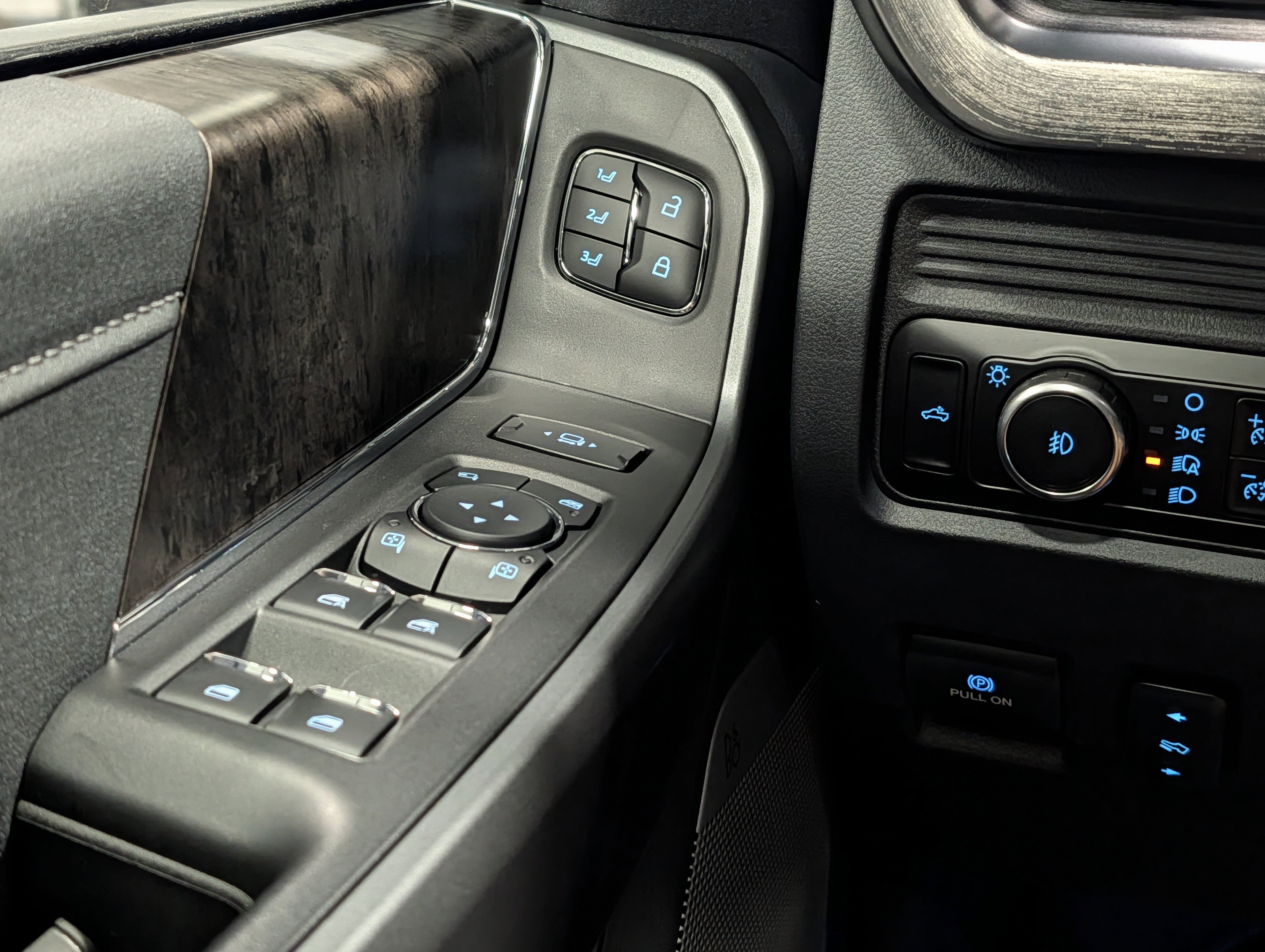 New 2026 Ford F450 Lariat image 72