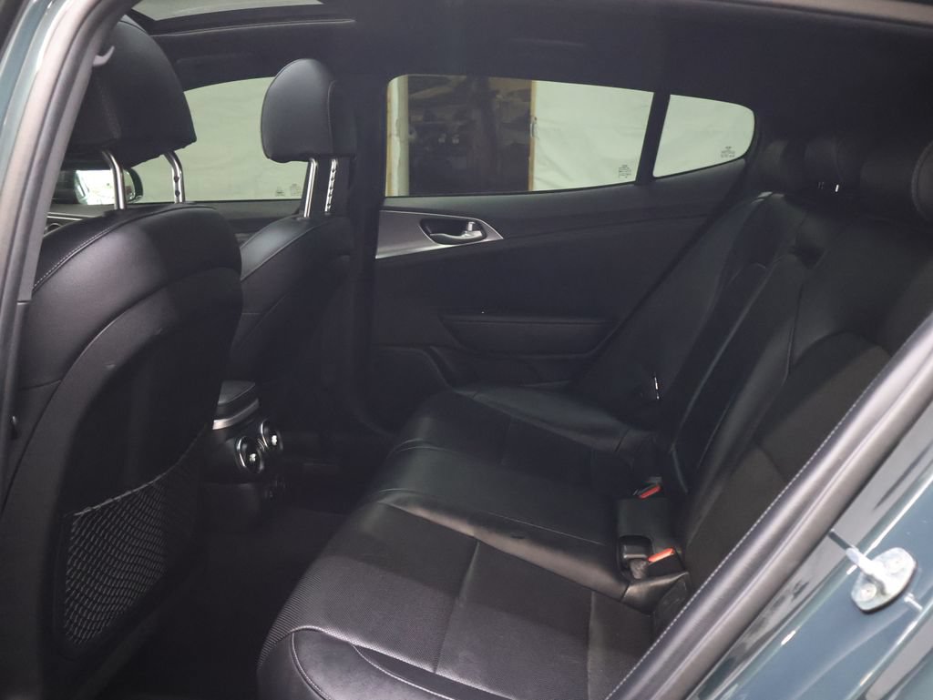 Used 2022 Kia Stinger GT1 RWD image 14